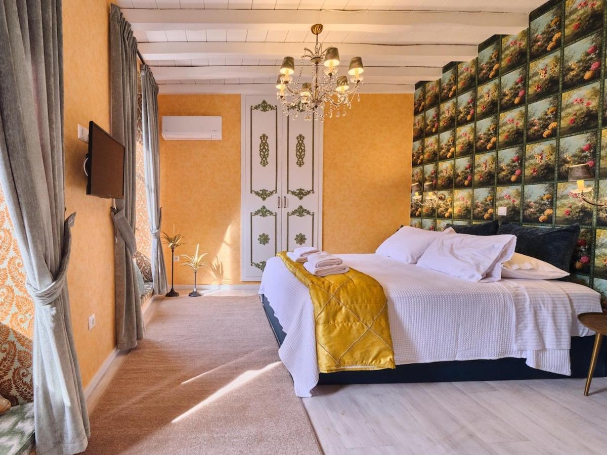 Luxurious Vasiliki With Great View Villa