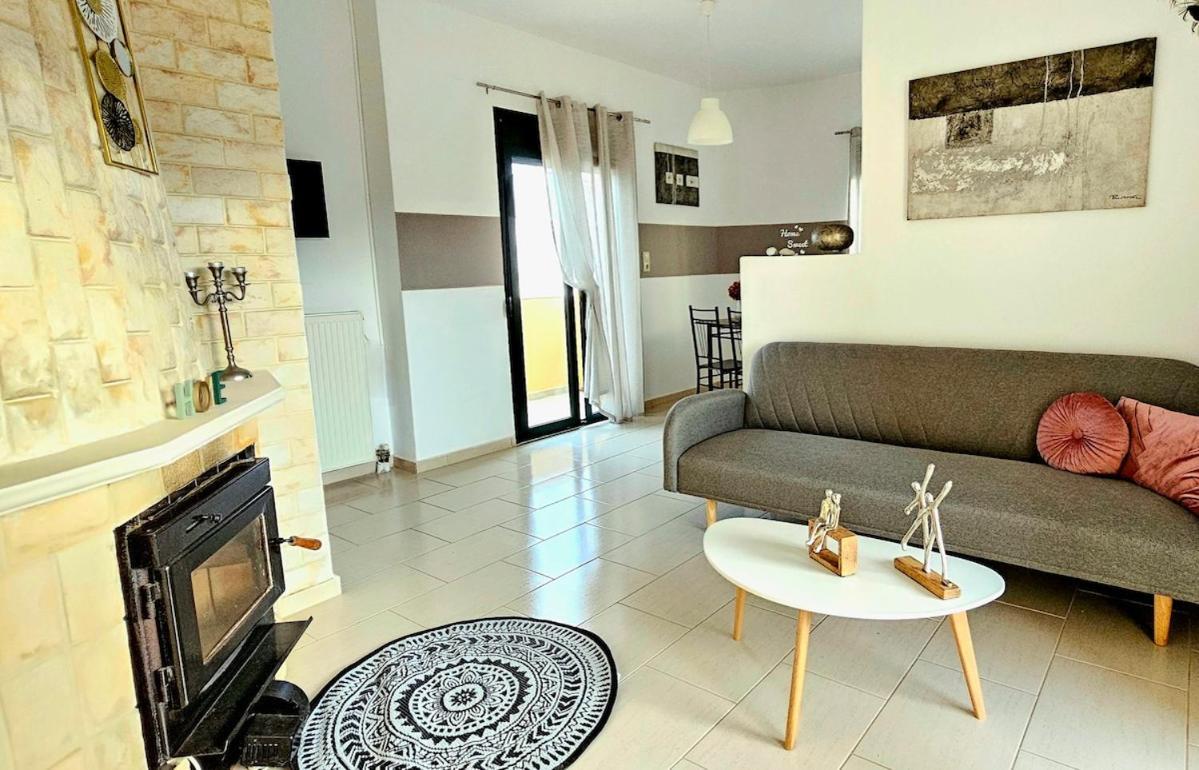 Elena 3waves Maisonette Holiday home