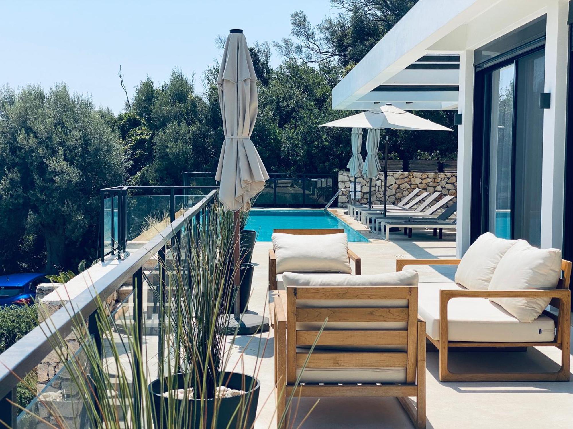 Luxe Villa *