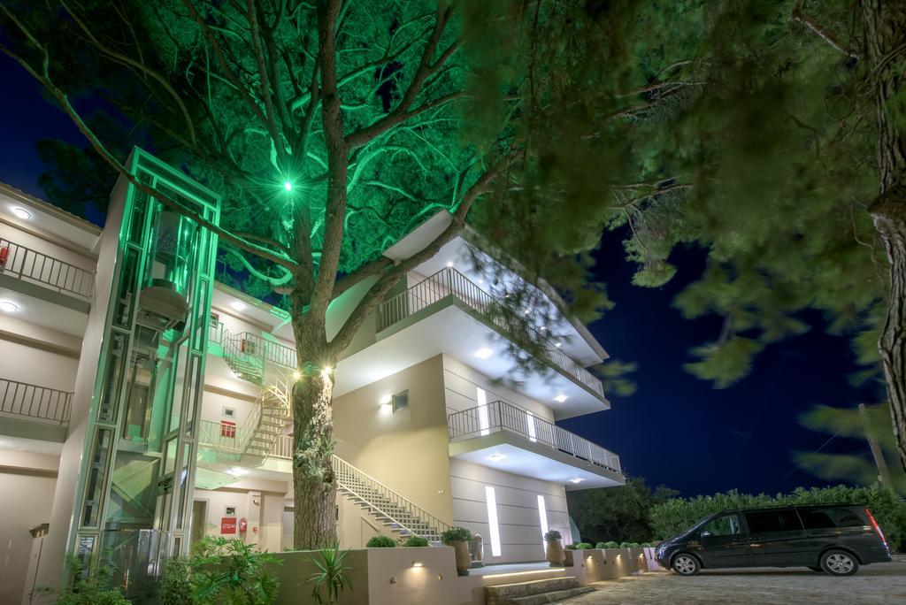 Hotel Koukounaria &