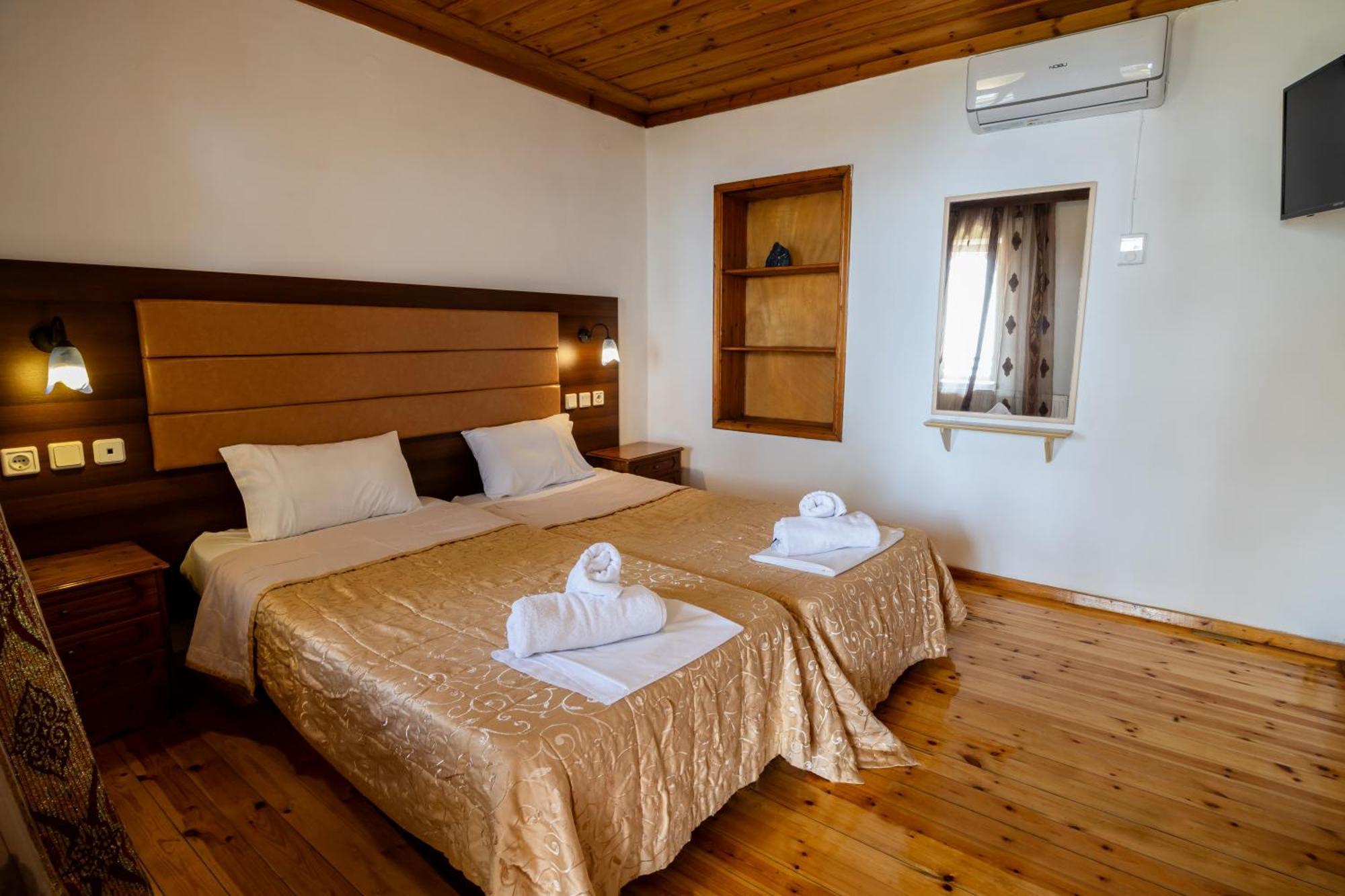 Hotel Kokkino Nero 2*