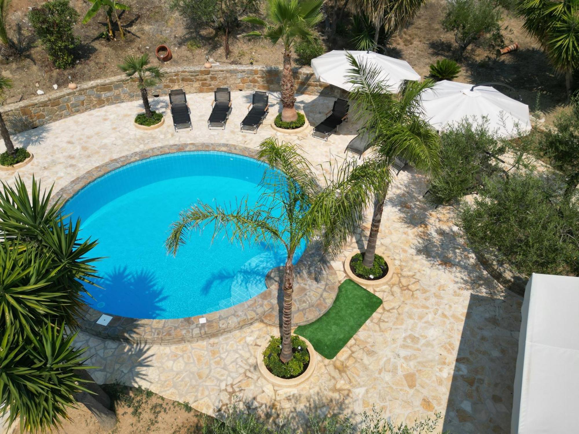Vrisoules Poolvilla *