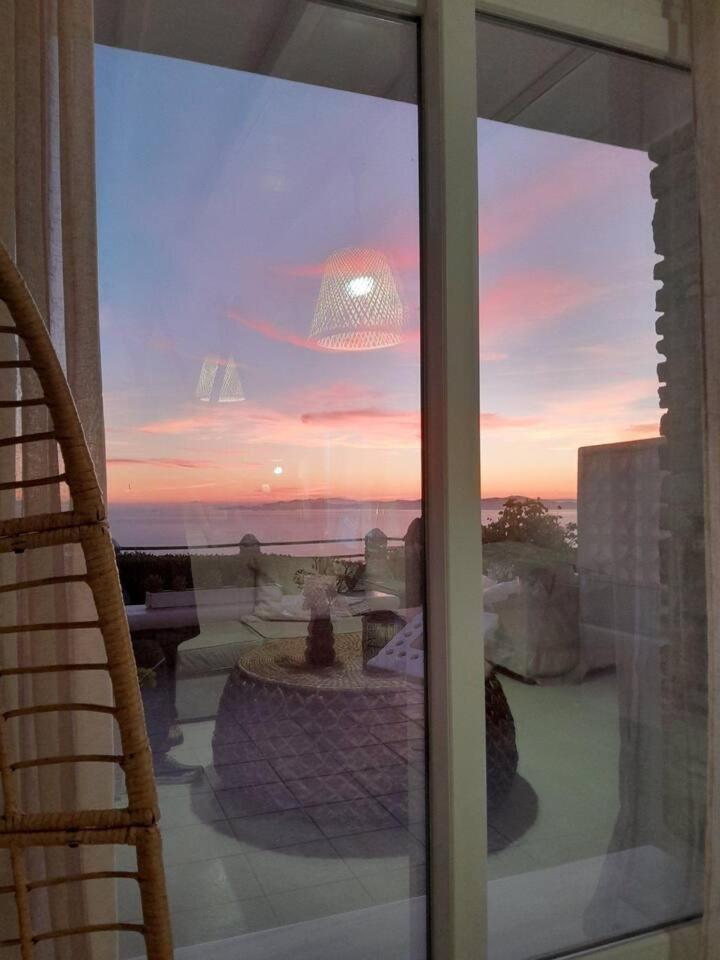 Horizon View In Arnados Apartment *
