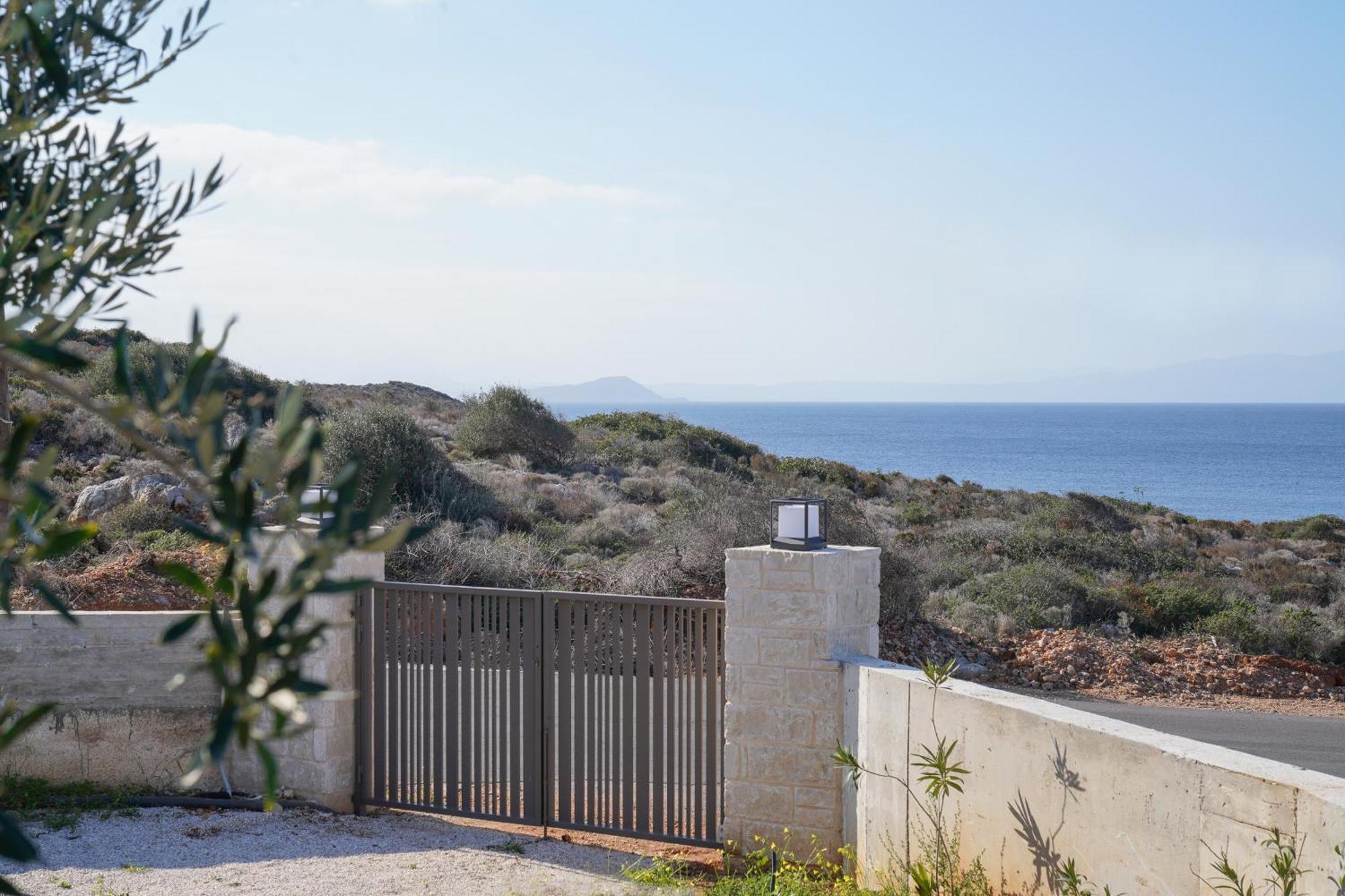 Mare Yellow Villa Tersanas