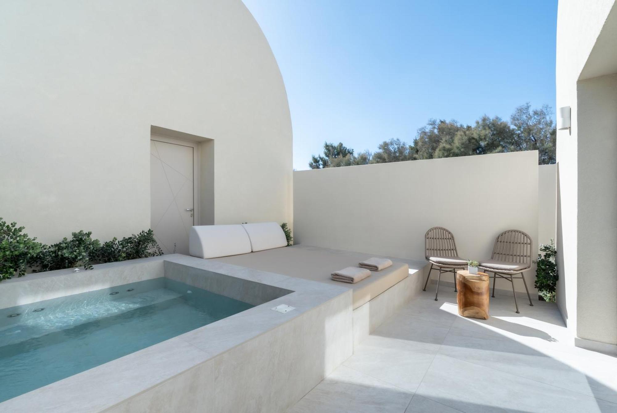 Heyday Luxury Hotel Perissa (Santorini)