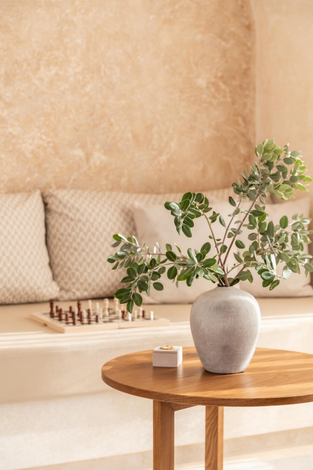 Heyday Luxury Hotel Perissa (Santorini)