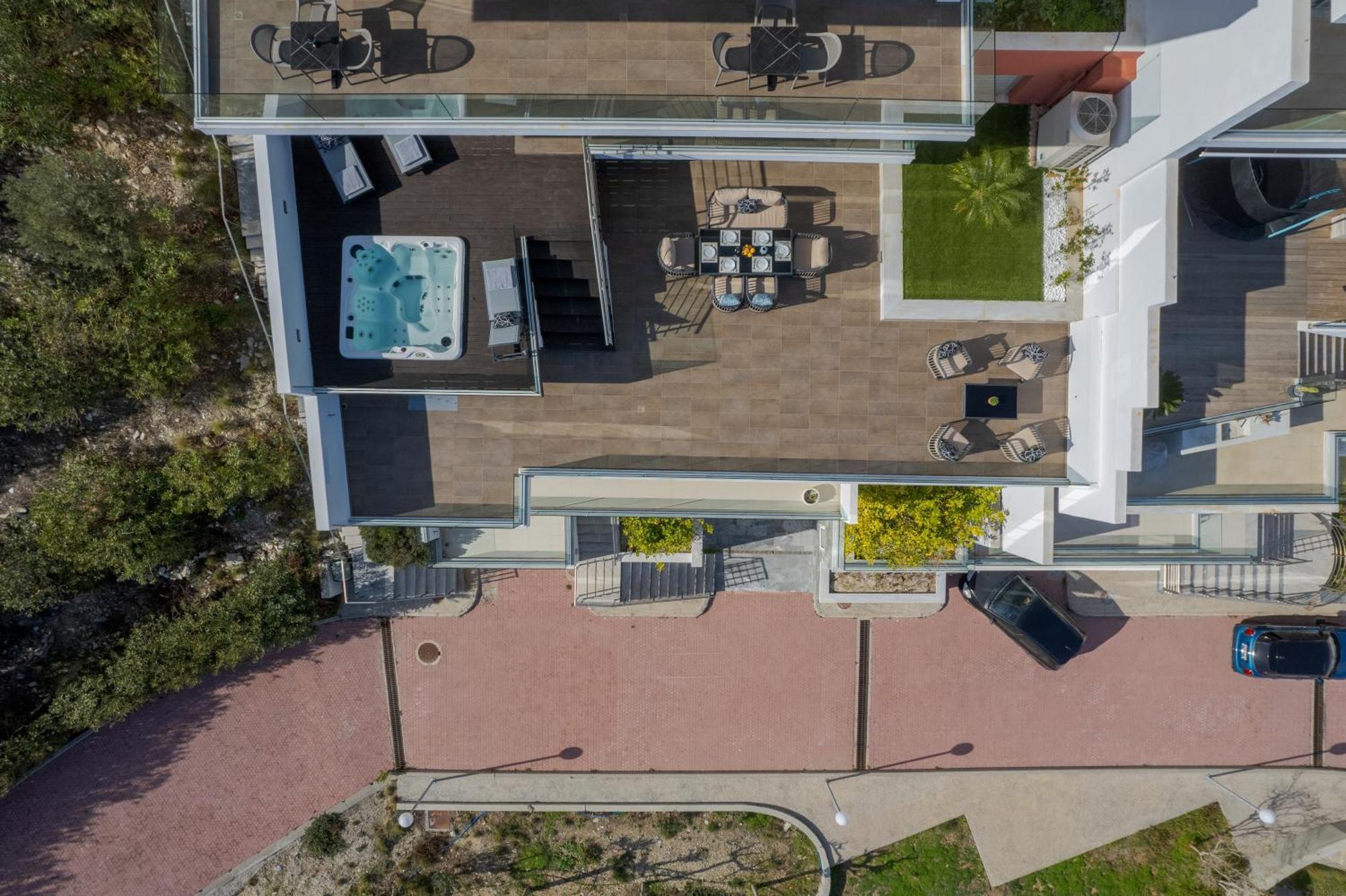 Deep Blue Luxury Theseus - Private Jacuzzi - Sea View Ligaria (Crete)