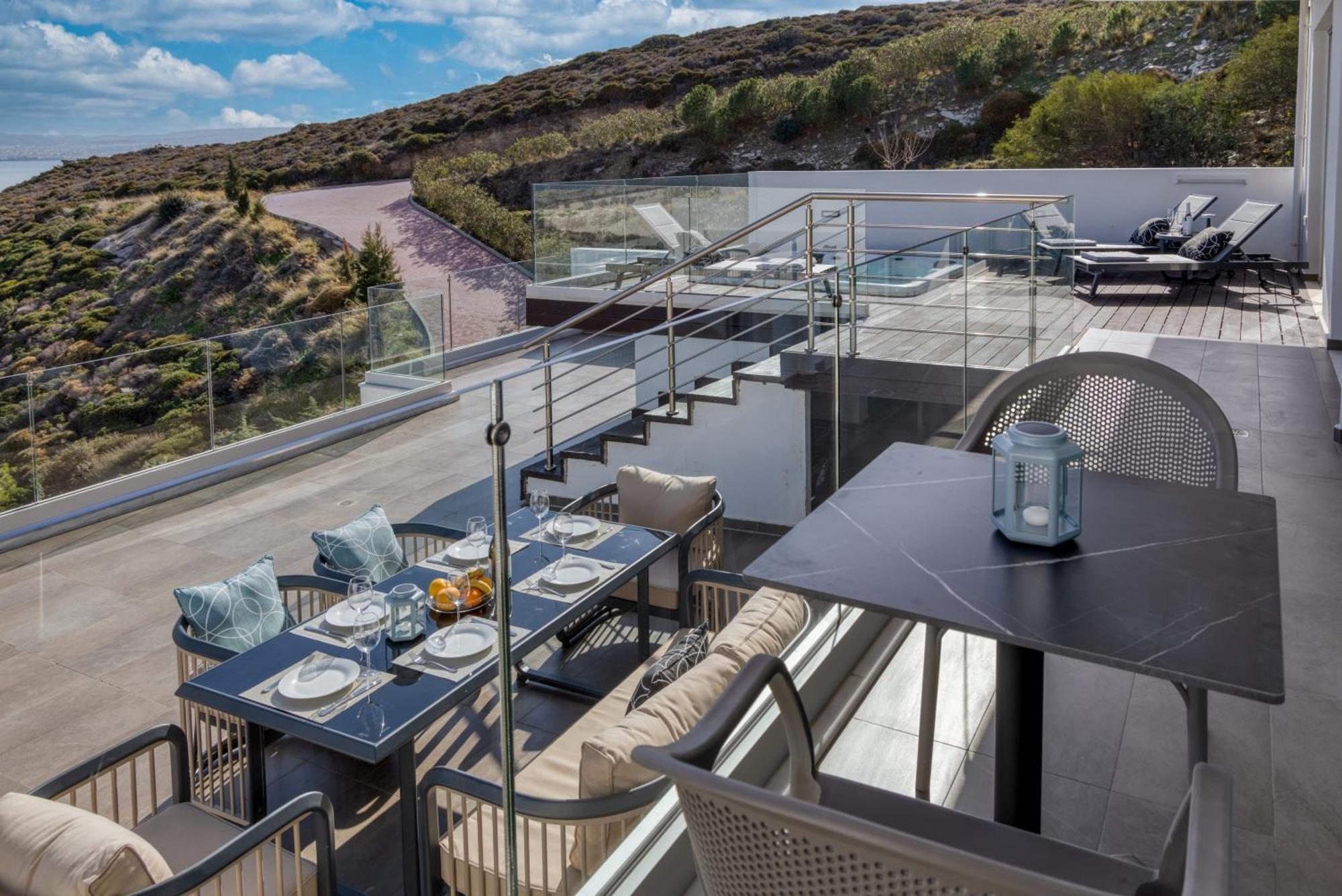 Villa Deep Blue Luxury Theseus - Private Jacuzzi - Sea View