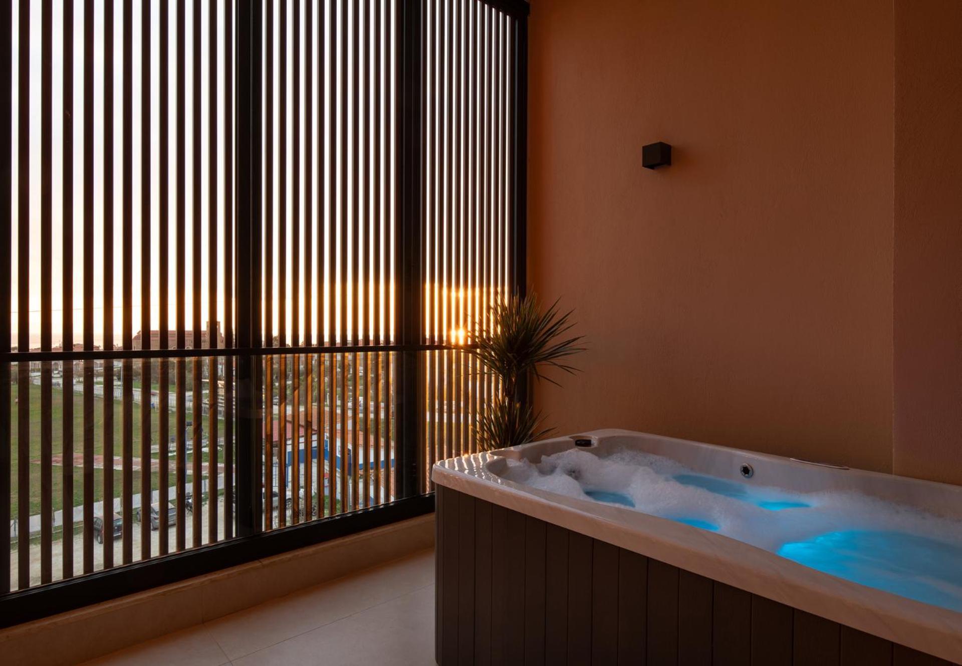Anore Luxury