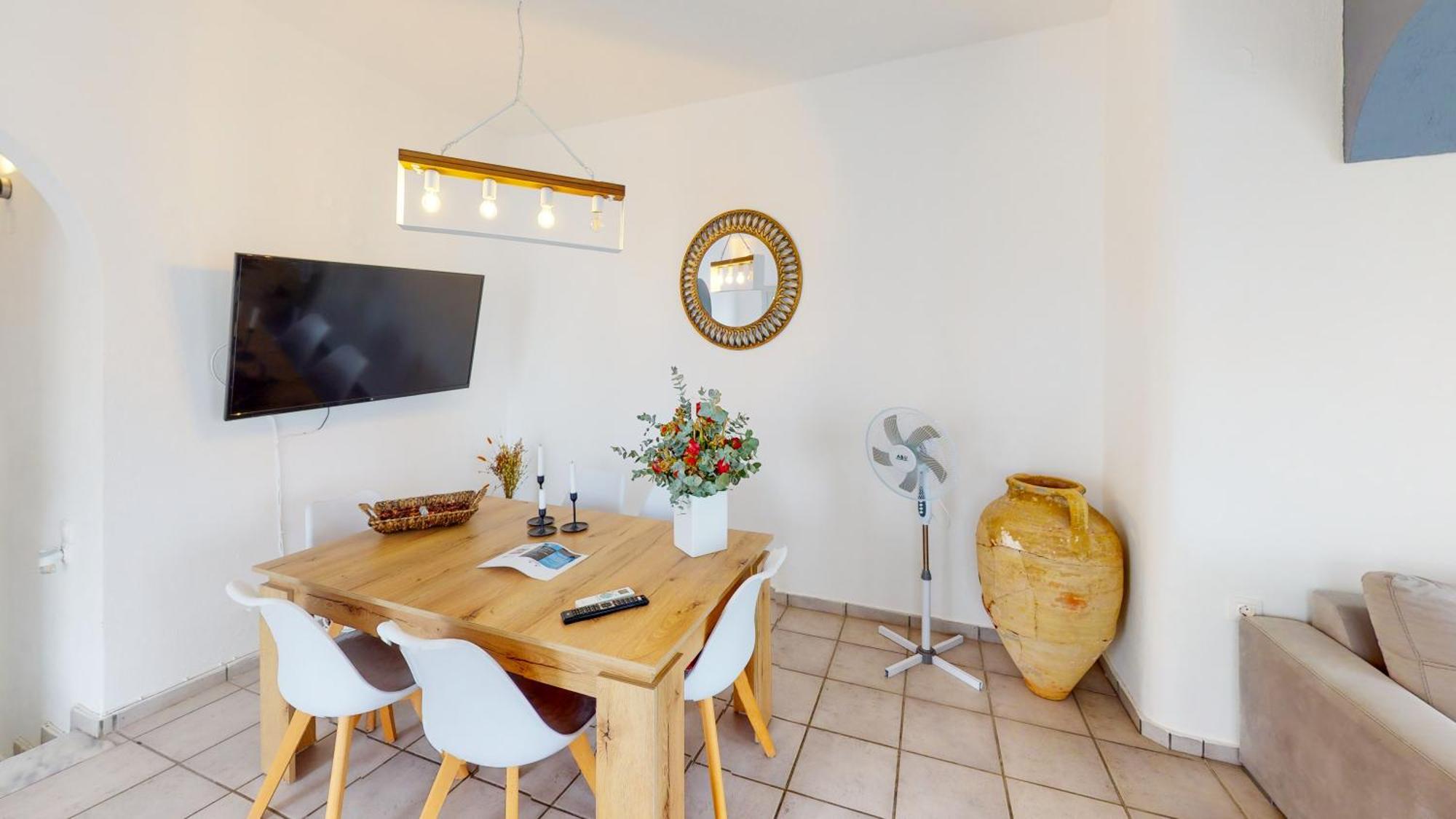 Holiday home Santoriviera House *