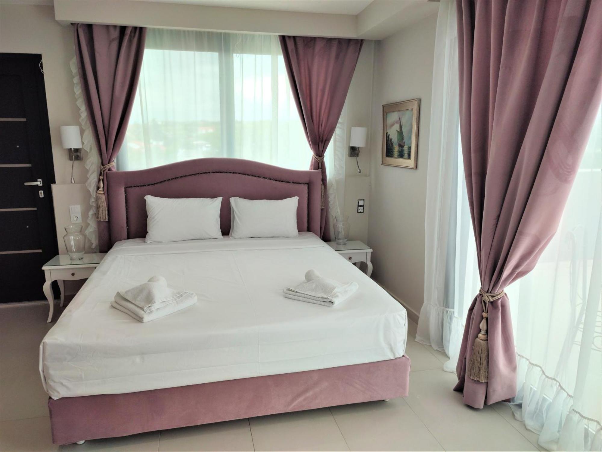 Light Blue Aparthotel Nea Kallikrateia