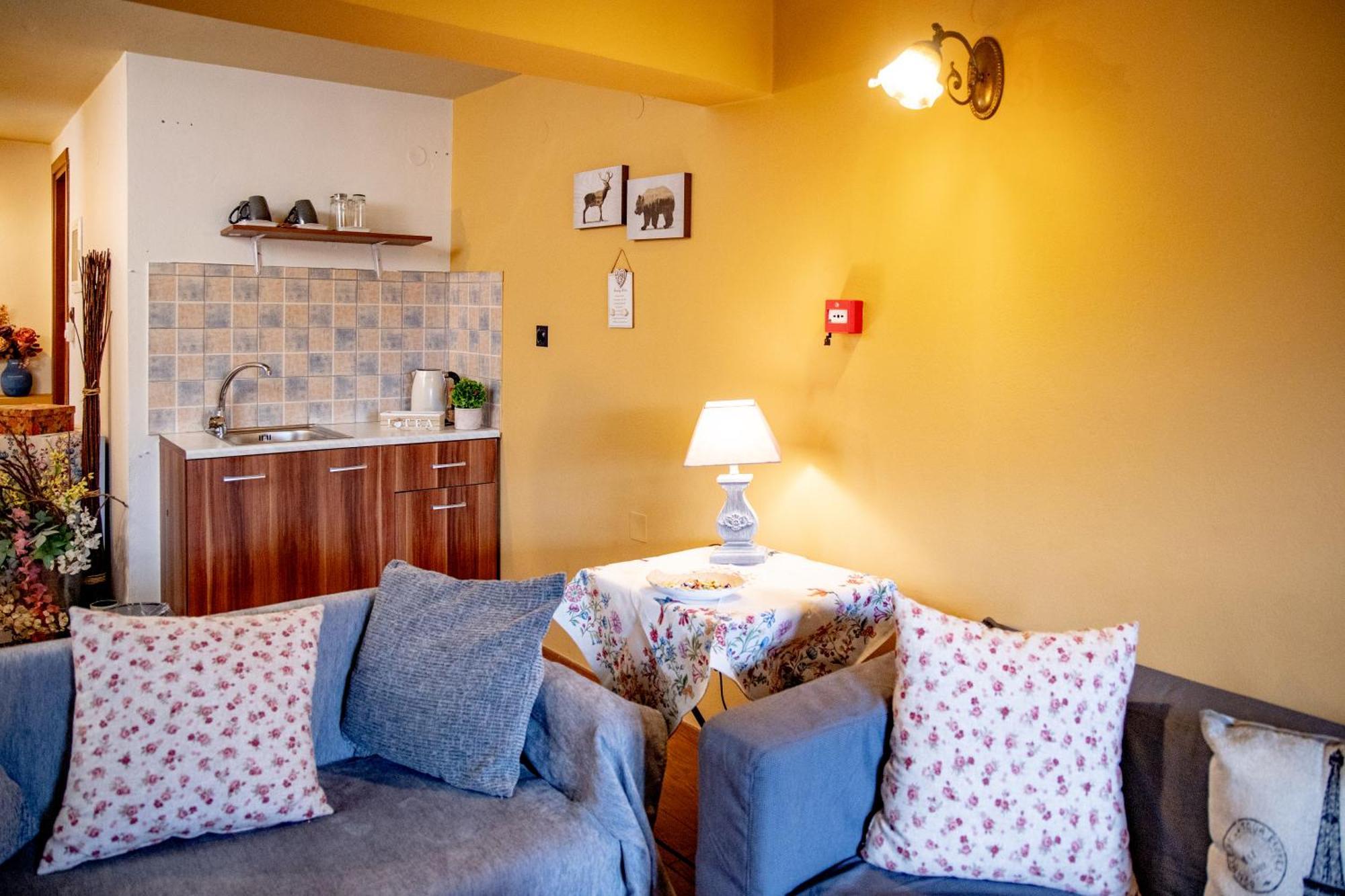 Arktouros Hotel
