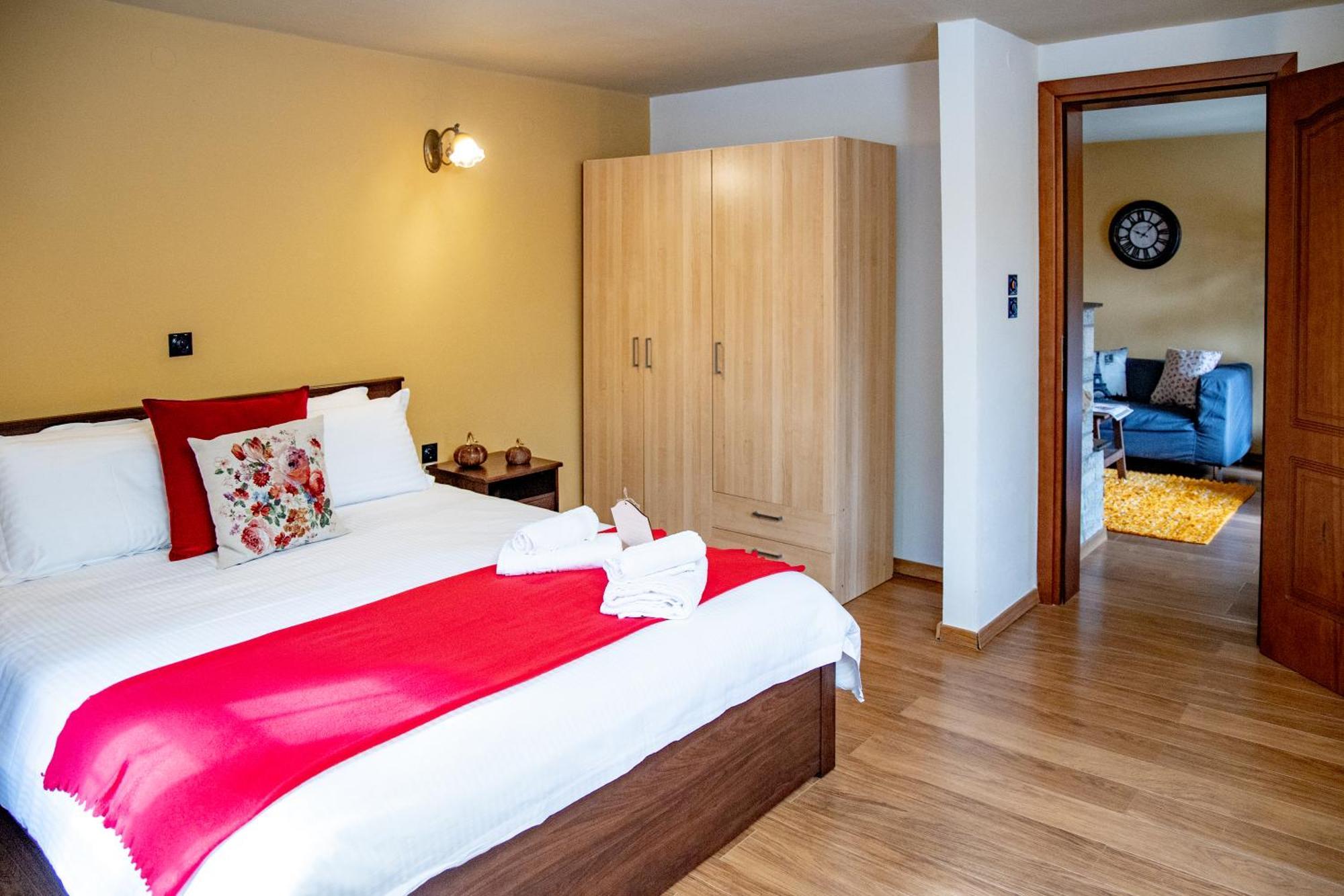 Hotel Arktouros Monodendri