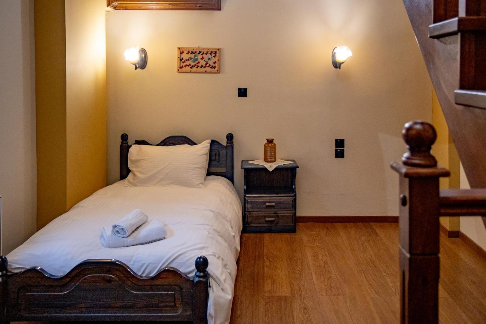 Hotel Arktouros 3*