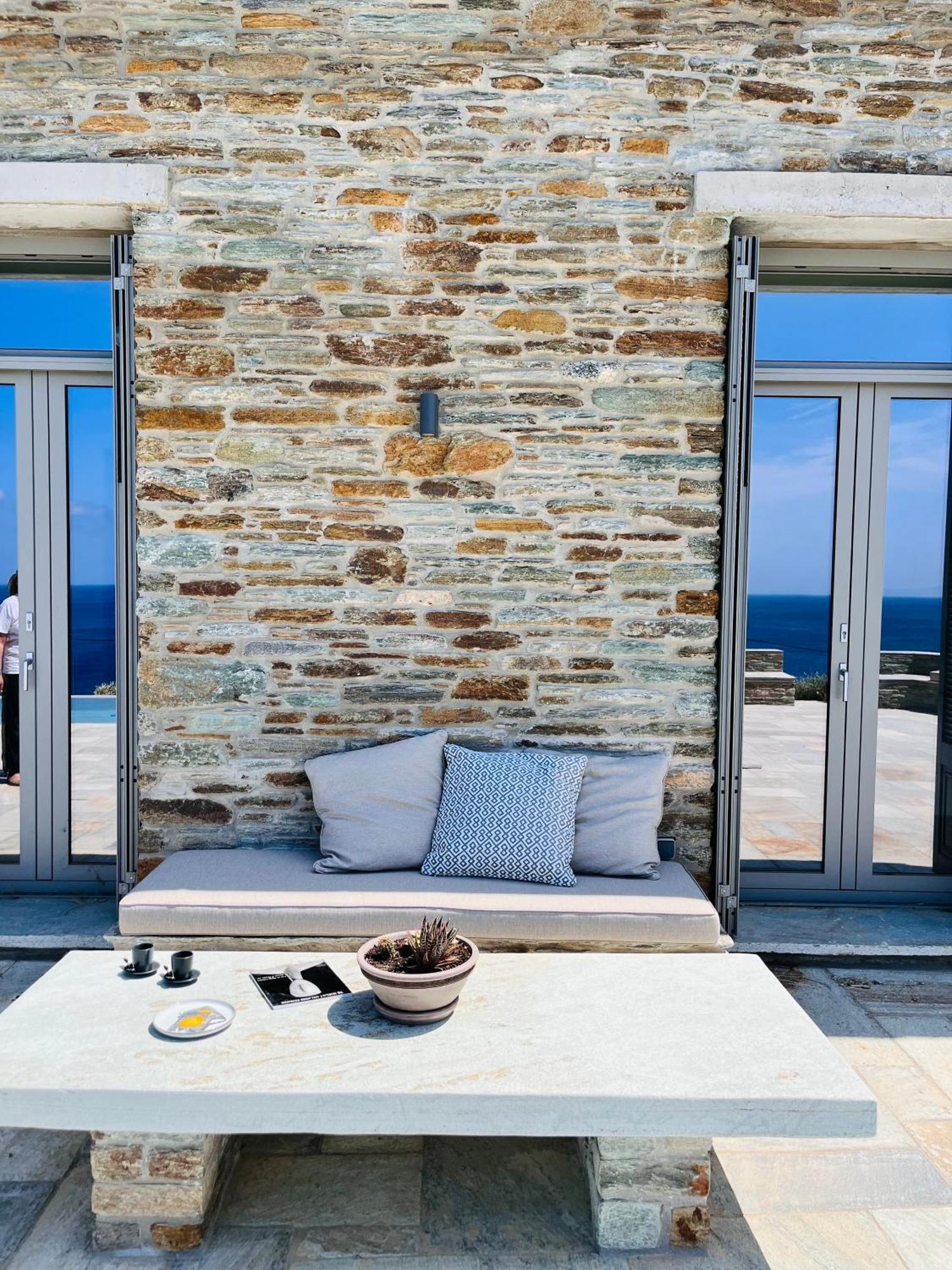 Holiday home Thalassa, Beachfront, Private Pool & Sunset Views By Explore Andros *