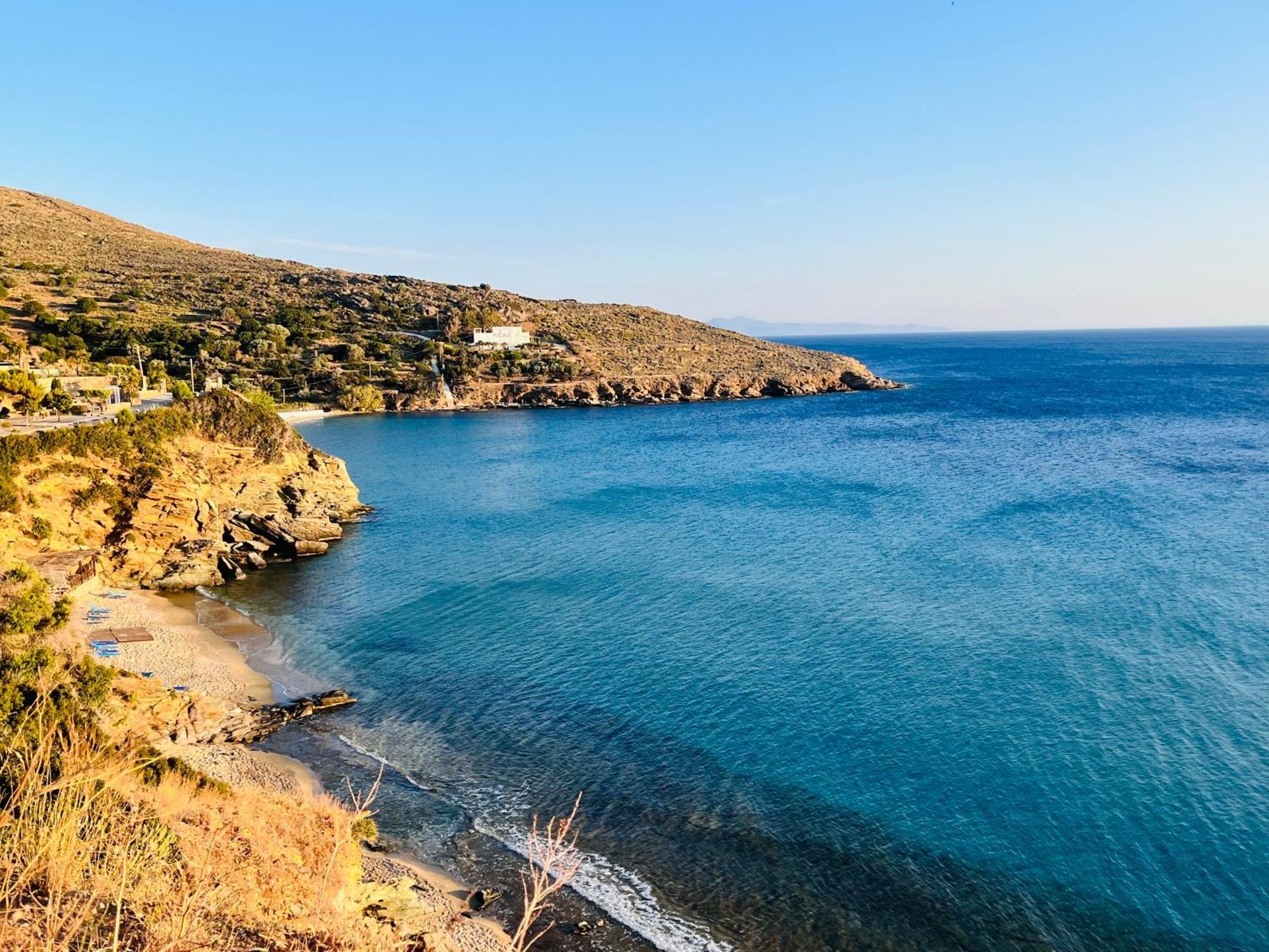 Thalassa, Beachfront, Private Pool & Sunset Views By Explore Andros Batsi (Andros)
