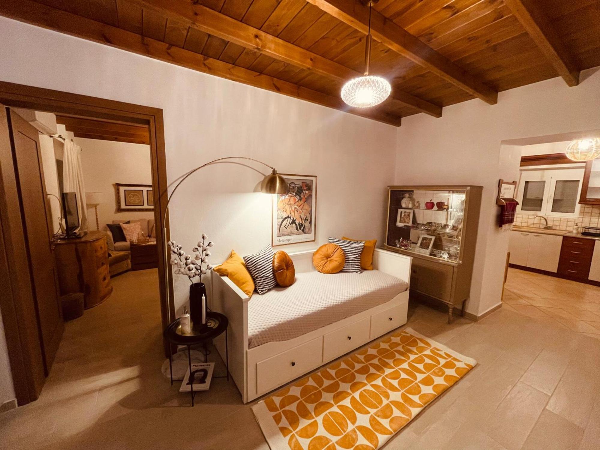 Casa Delicosta- 2 Flat With Garden, 15 Min From Trikala (Thessaly)