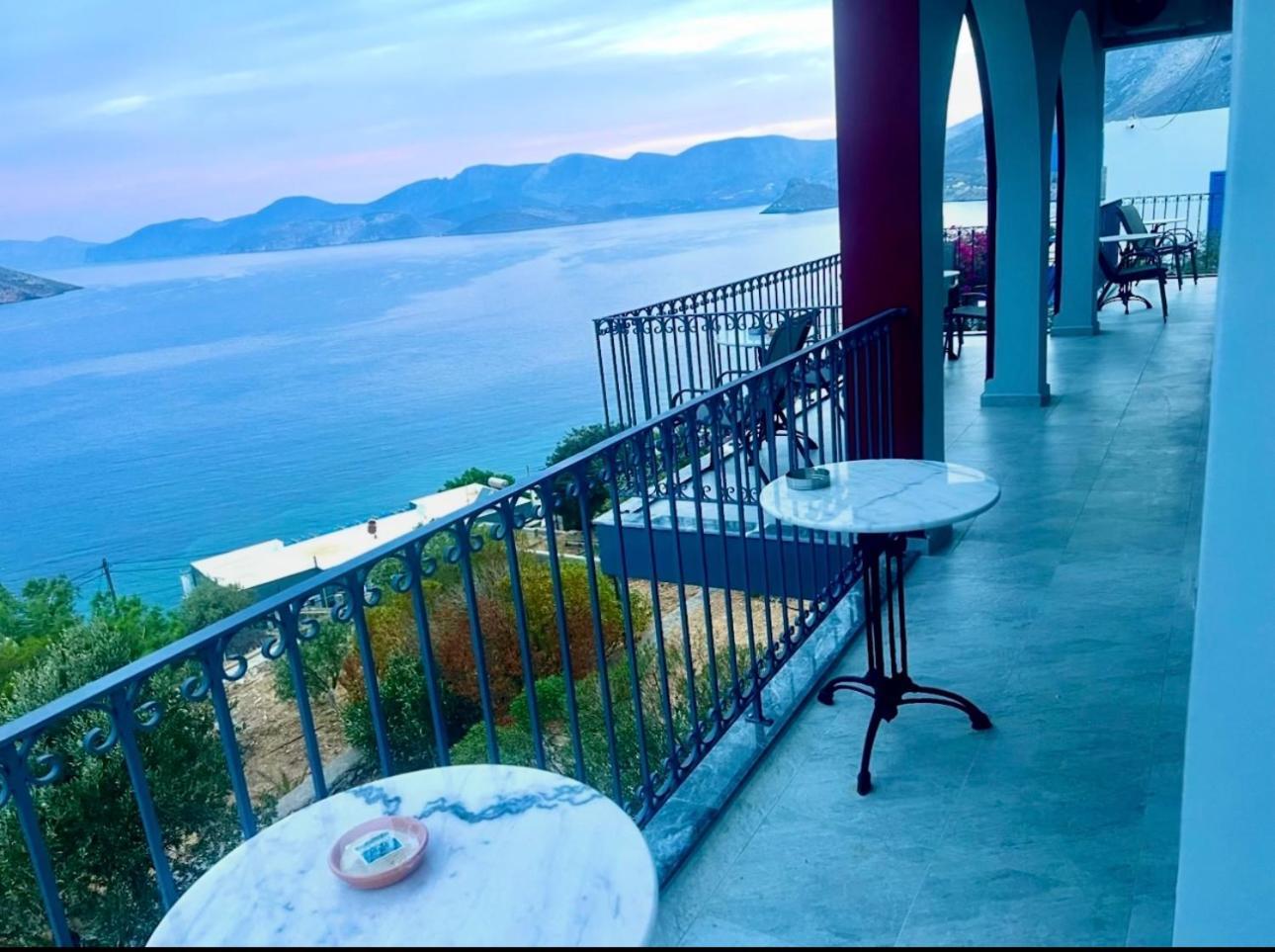 Kaloniki & Bed & Breakfast