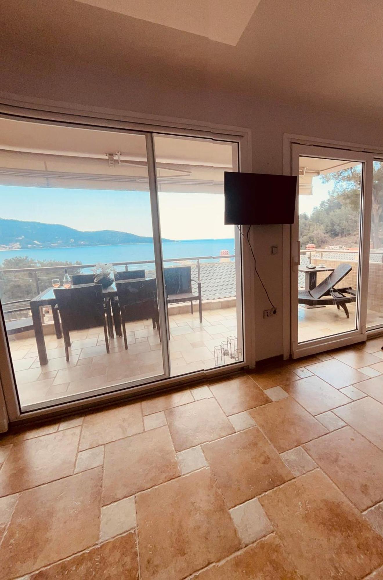Golden Sea View -thasos House Villa *