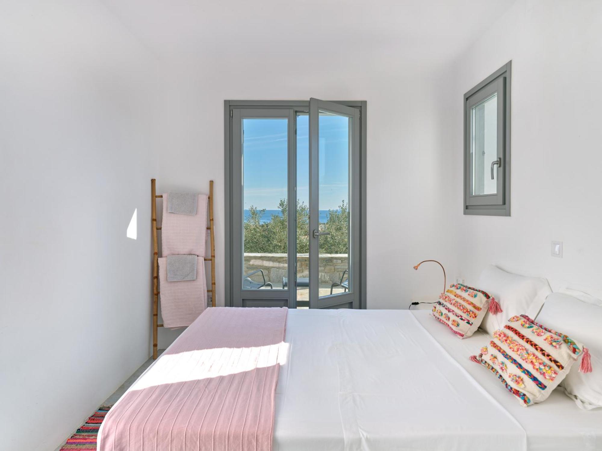 Iokasti Luxury With Private Pool & Sea Views-12 Guests Villa Drios