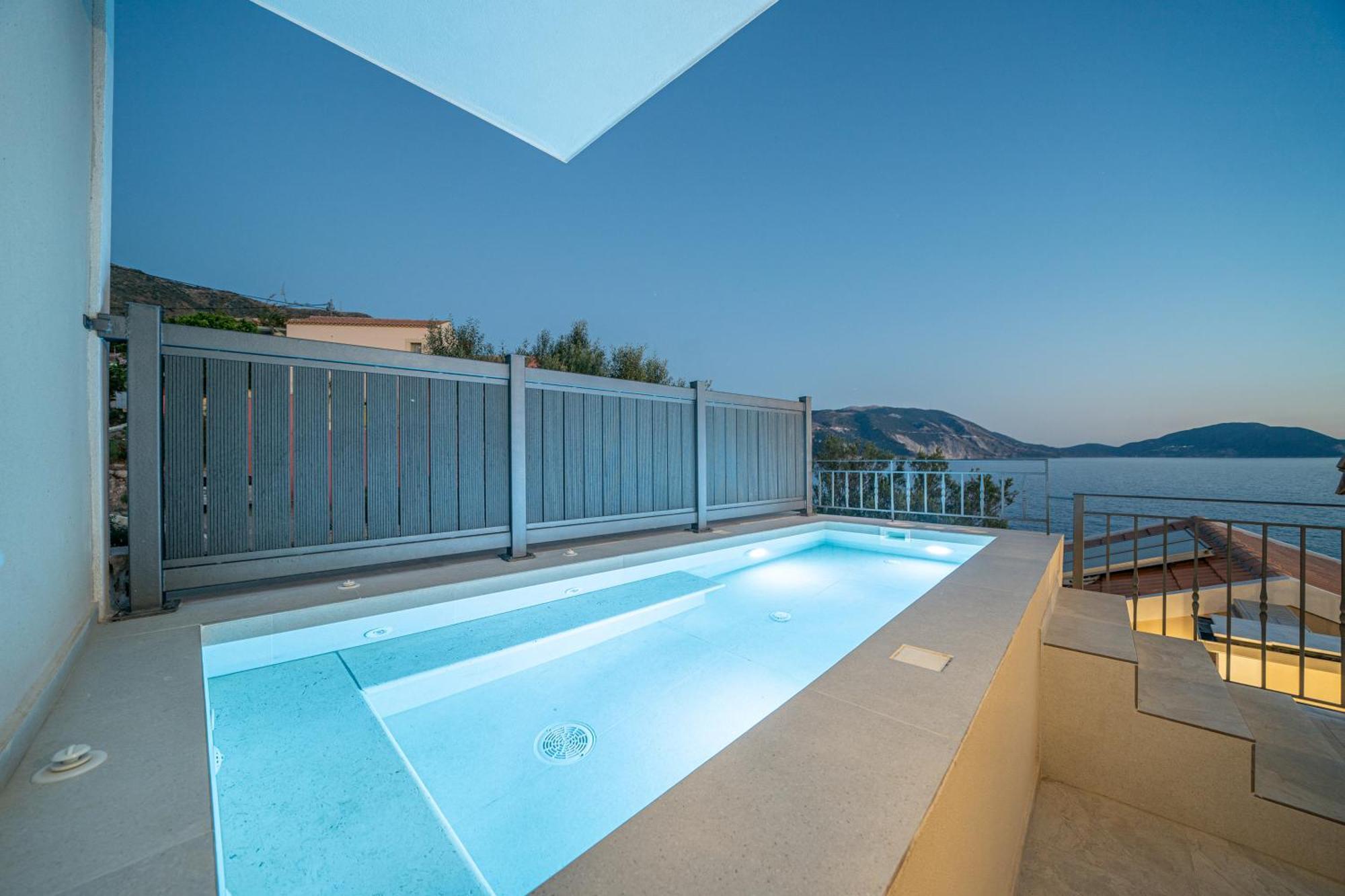 Apartment Assos Rockshore By The Sea *