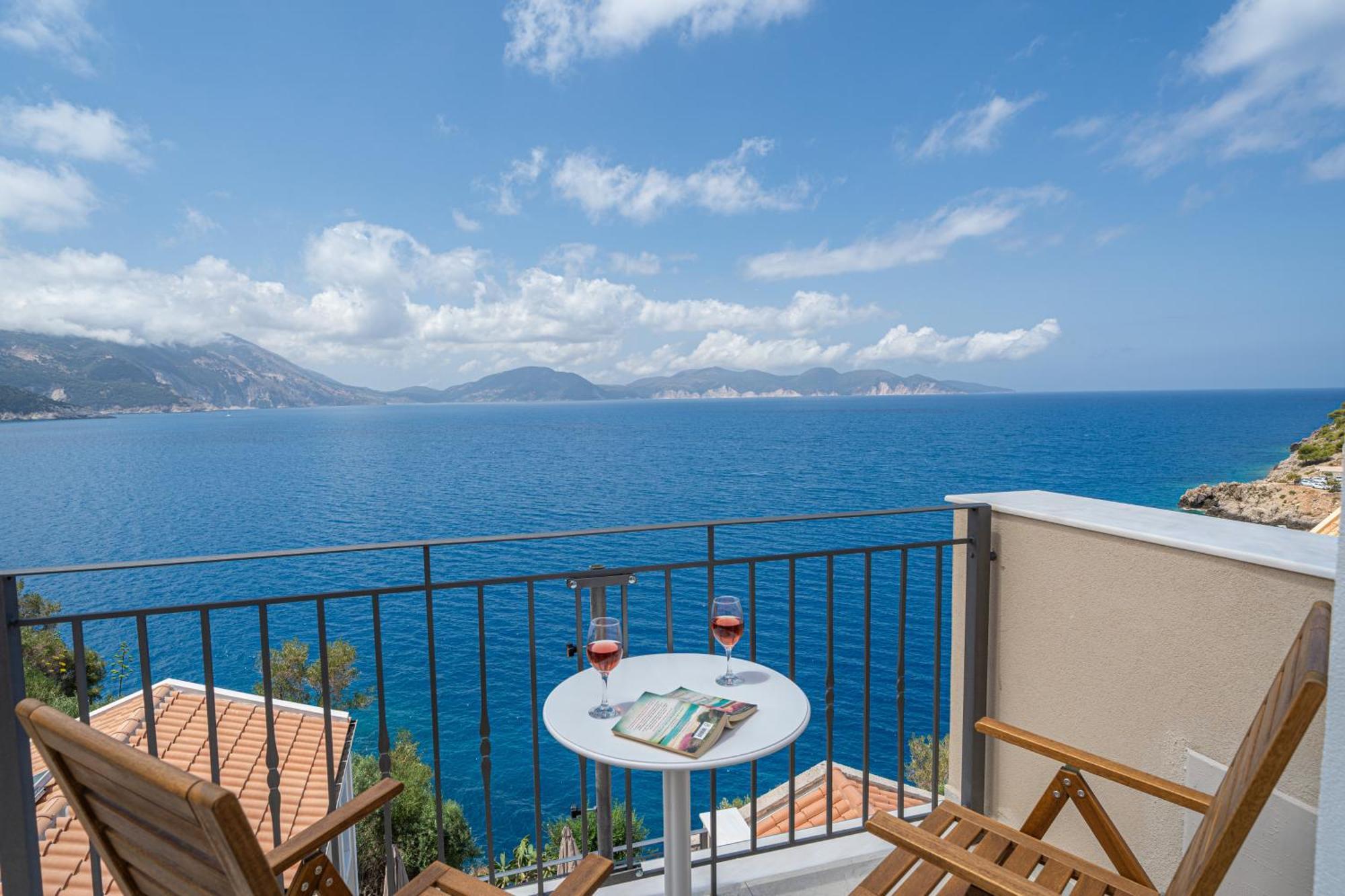 Assos Rockshore By The Sea Apartment Asos