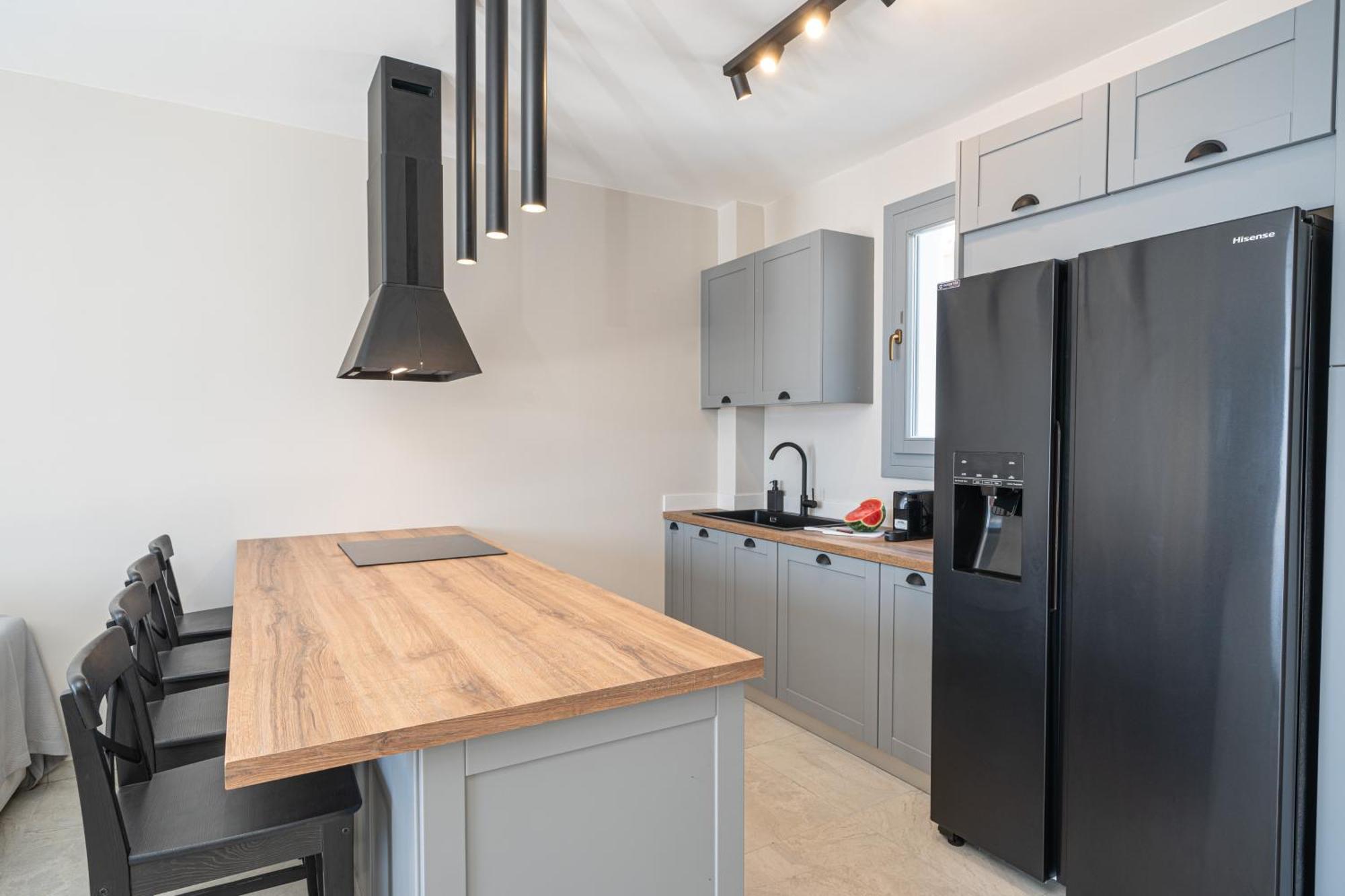 Apartment Assos Rockshore By The Sea *
