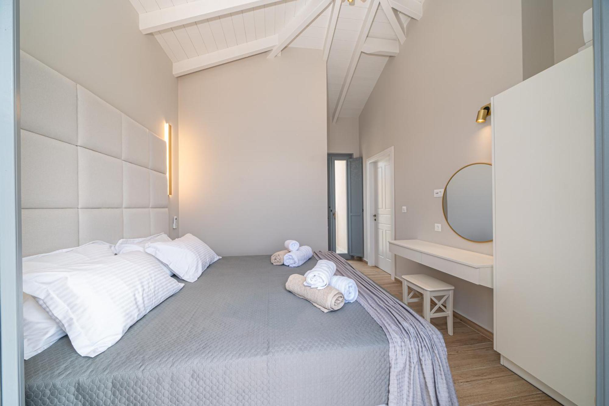 Apartment Assos Rockshore By The Sea *