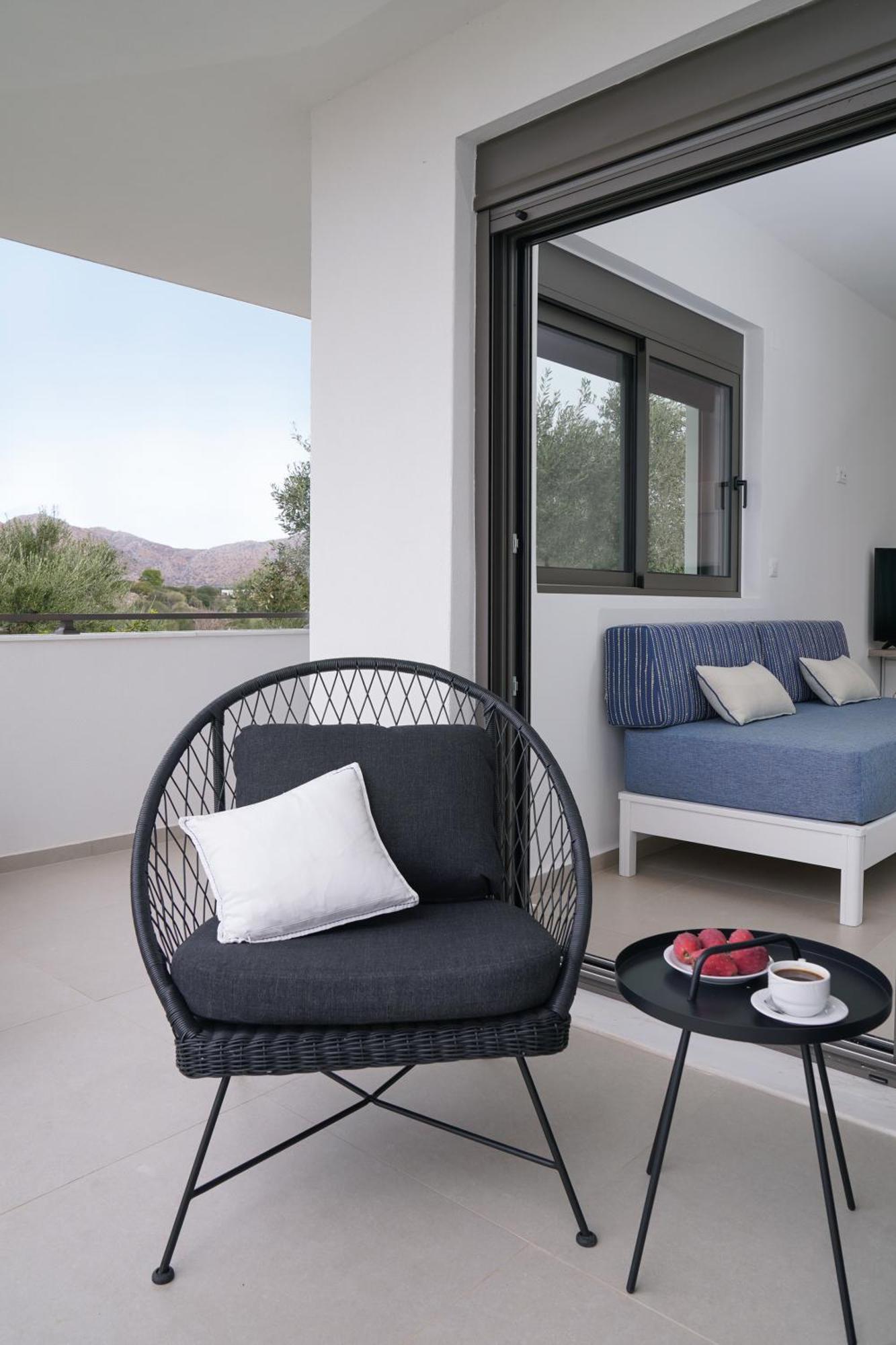 Mare Blue Villa *
