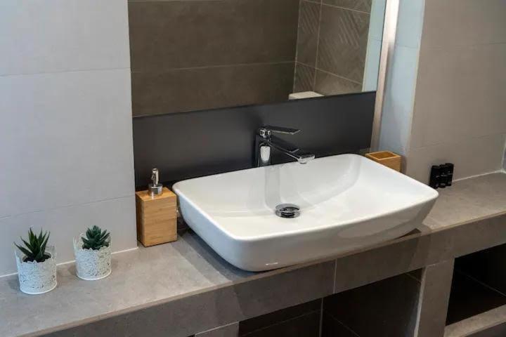 Apartment Beautiful In Parikoia Near The Sea *