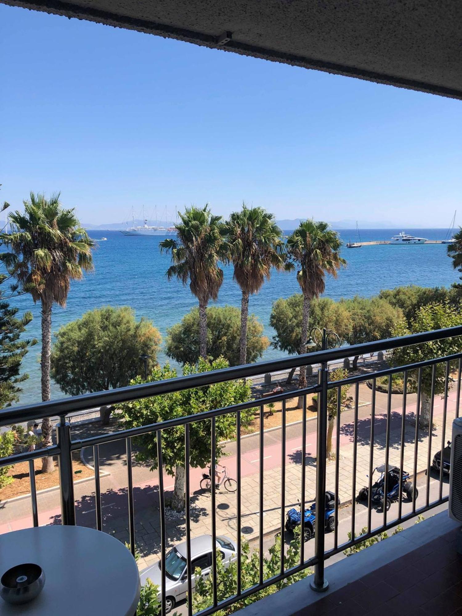 Hotel Sunrise 3*