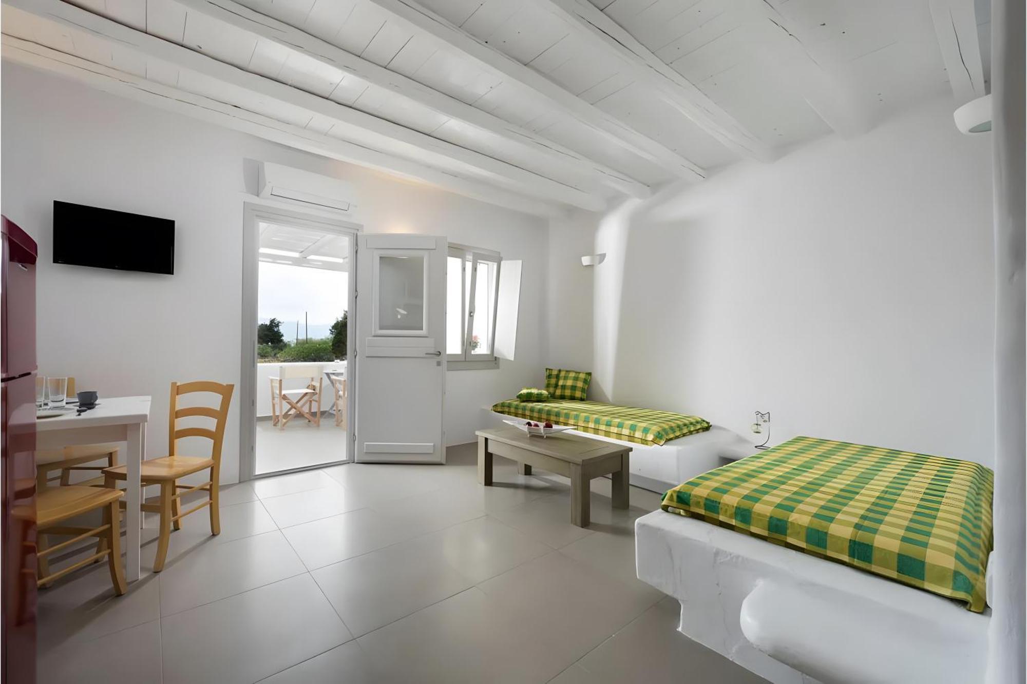 Maisonette No 3 90 Squares Meters * Kimolos