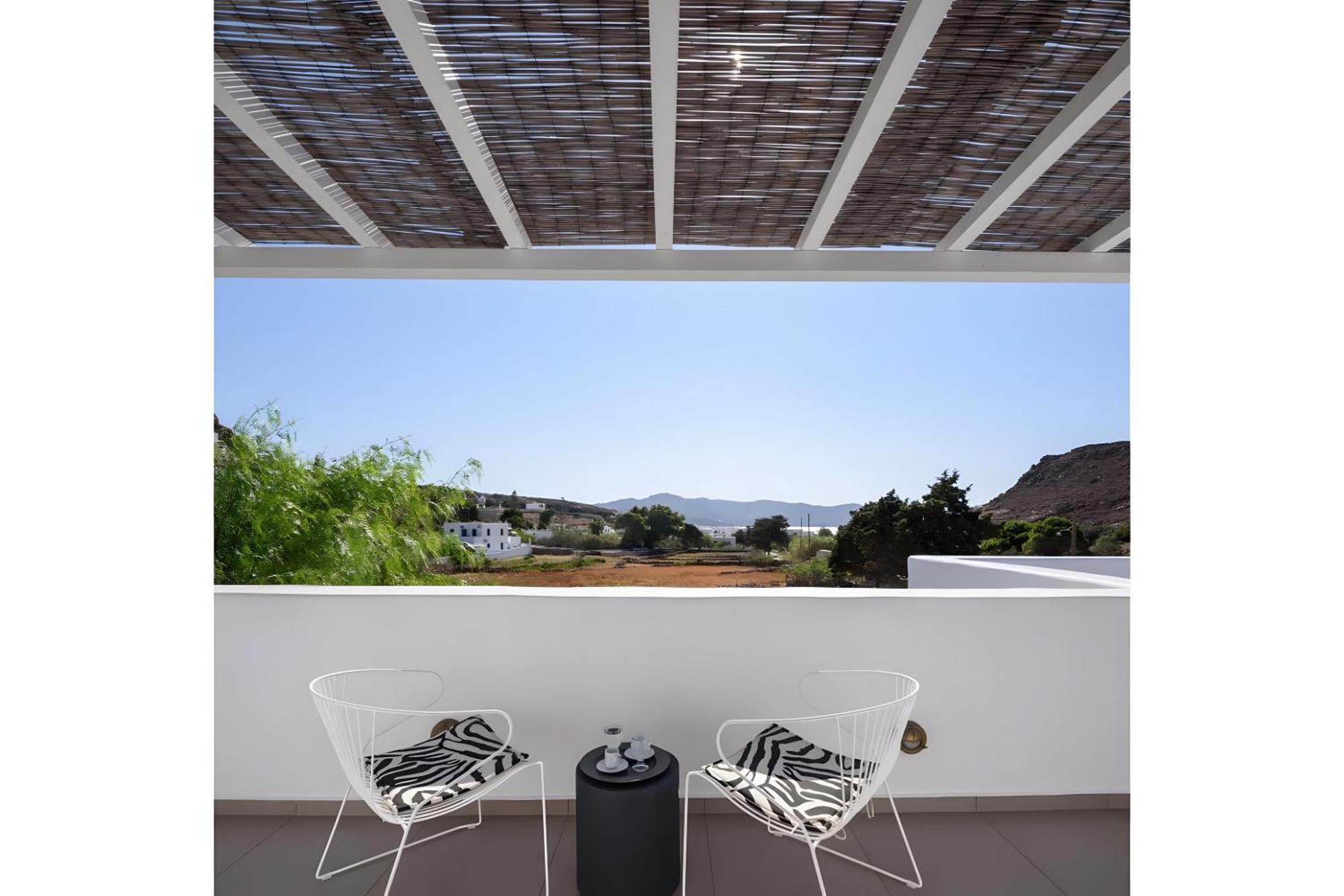 Maisonette No 3 90 Squares Meters * Kimolos