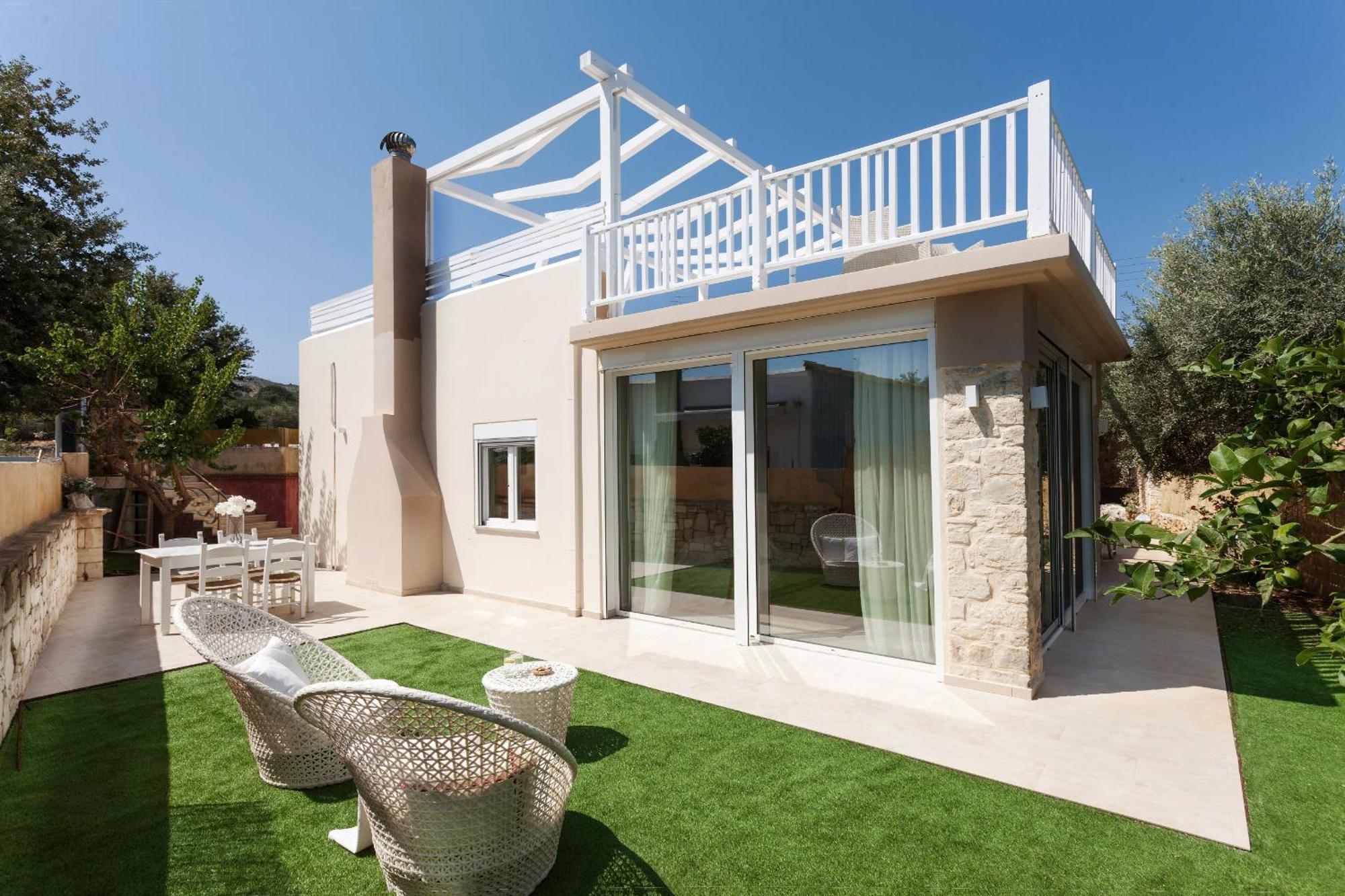 Excesio Villa *
