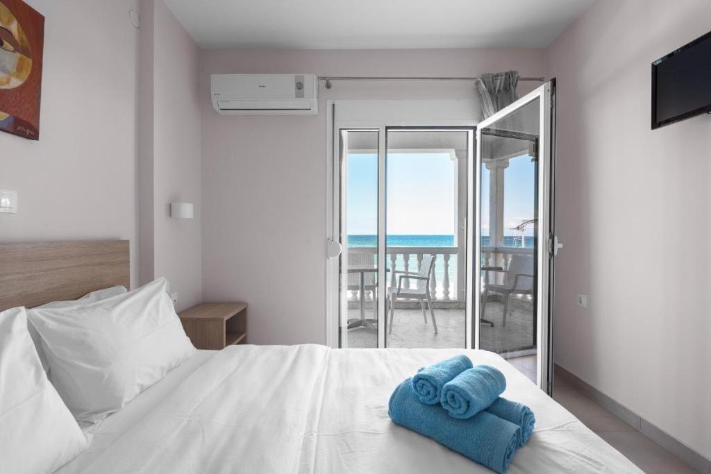 Blue Flag Beachfront Studios, Nilie Hospitality Mgmt Apartment Olympiaki Akti