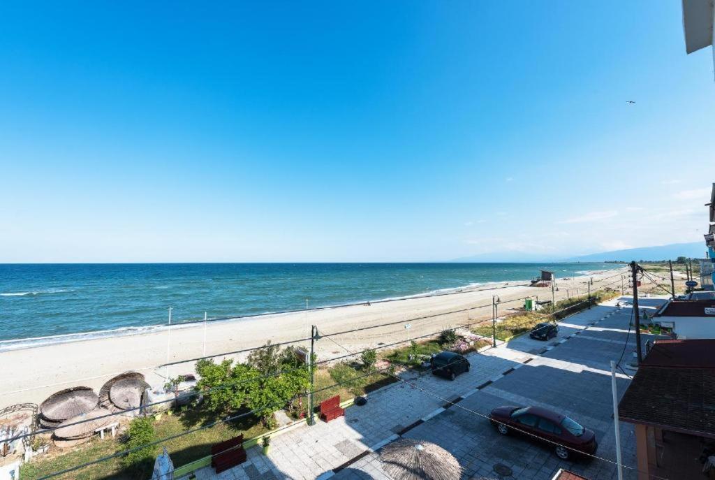 Apartment Blue Flag Beachfront Studios, Nilie Hospitality Mgmt