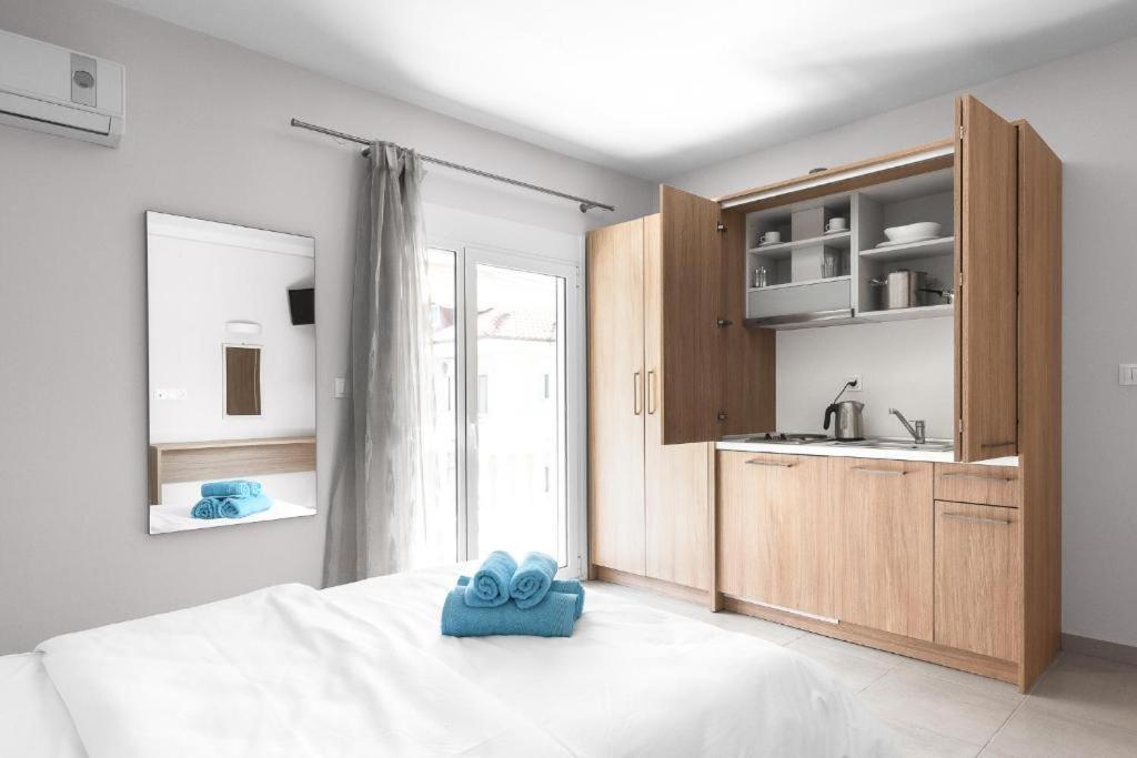 Apartment Blue Flag Beachfront Studios, Nilie Hospitality Mgmt *