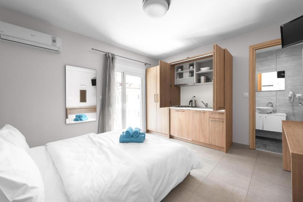 Blue Flag Beachfront Studios, Nilie Hospitality Mgmt Apartment Olympiaki Akti