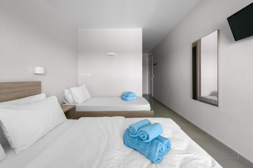 Blue Flag Beachfront Studios, Nilie Hospitality Mgmt *
