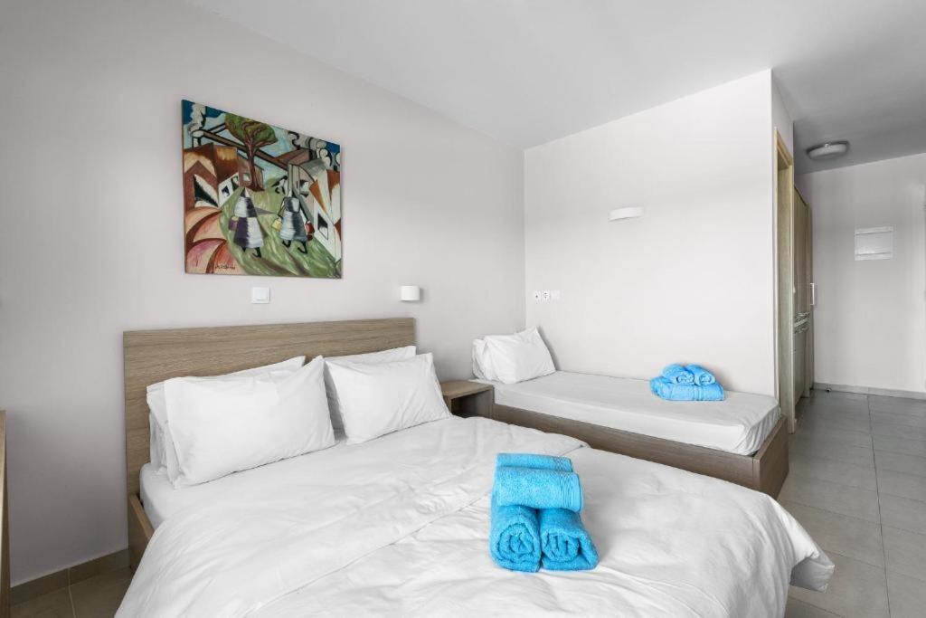 Blue Flag Beachfront Studios, Nilie Hospitality Mgmt * Olympiaki Akti