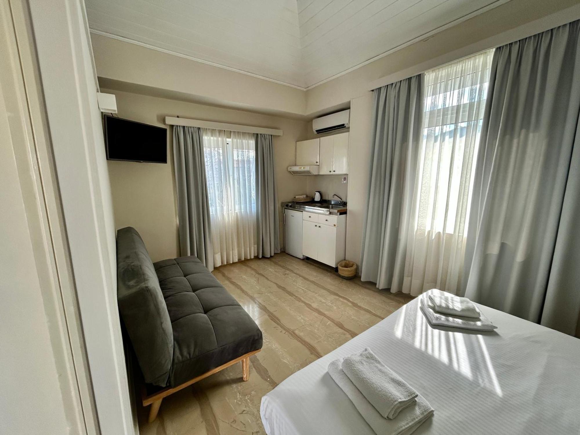 The Loriet Aparthotel