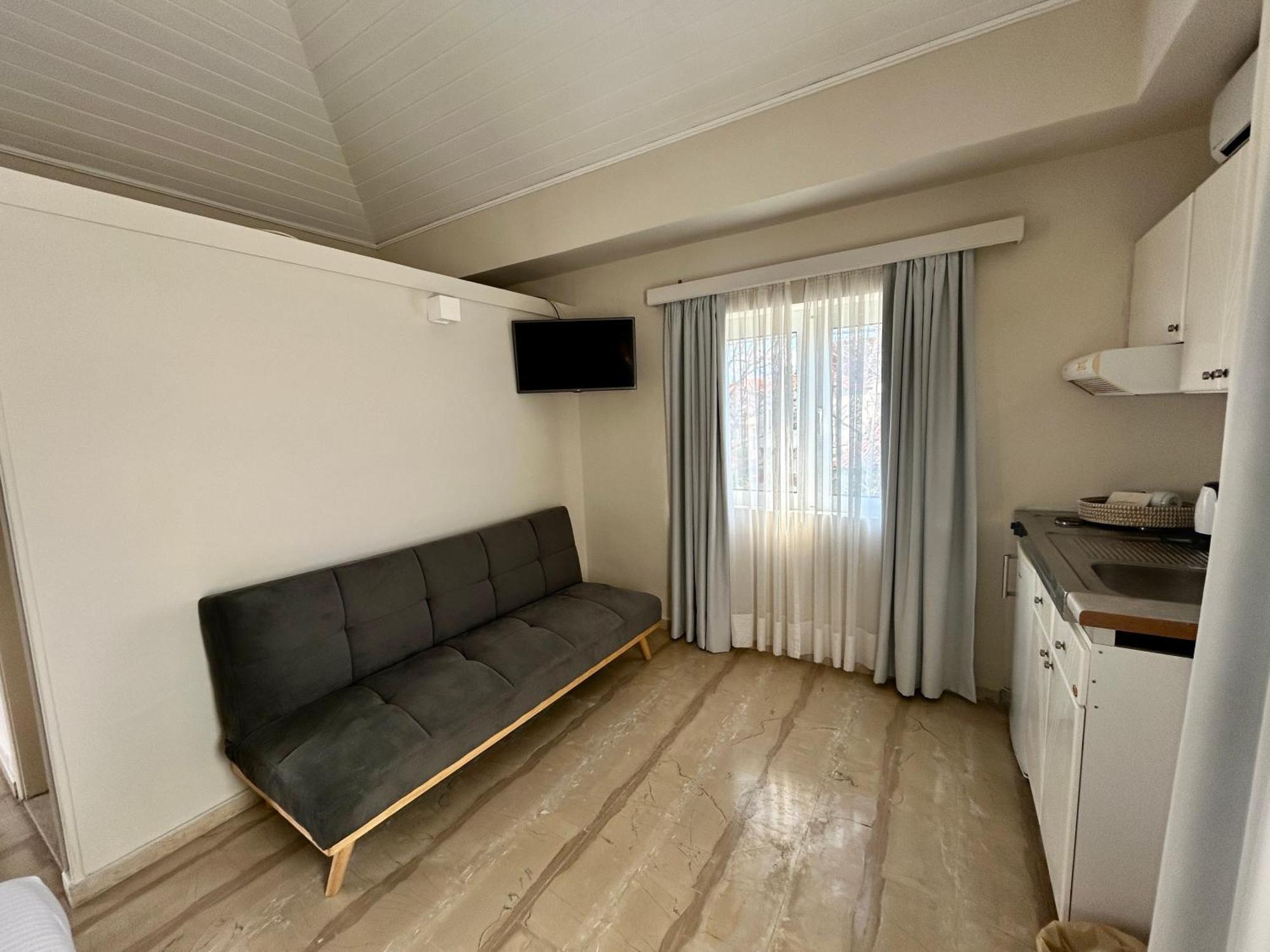 The Loriet Aparthotel Mytilene