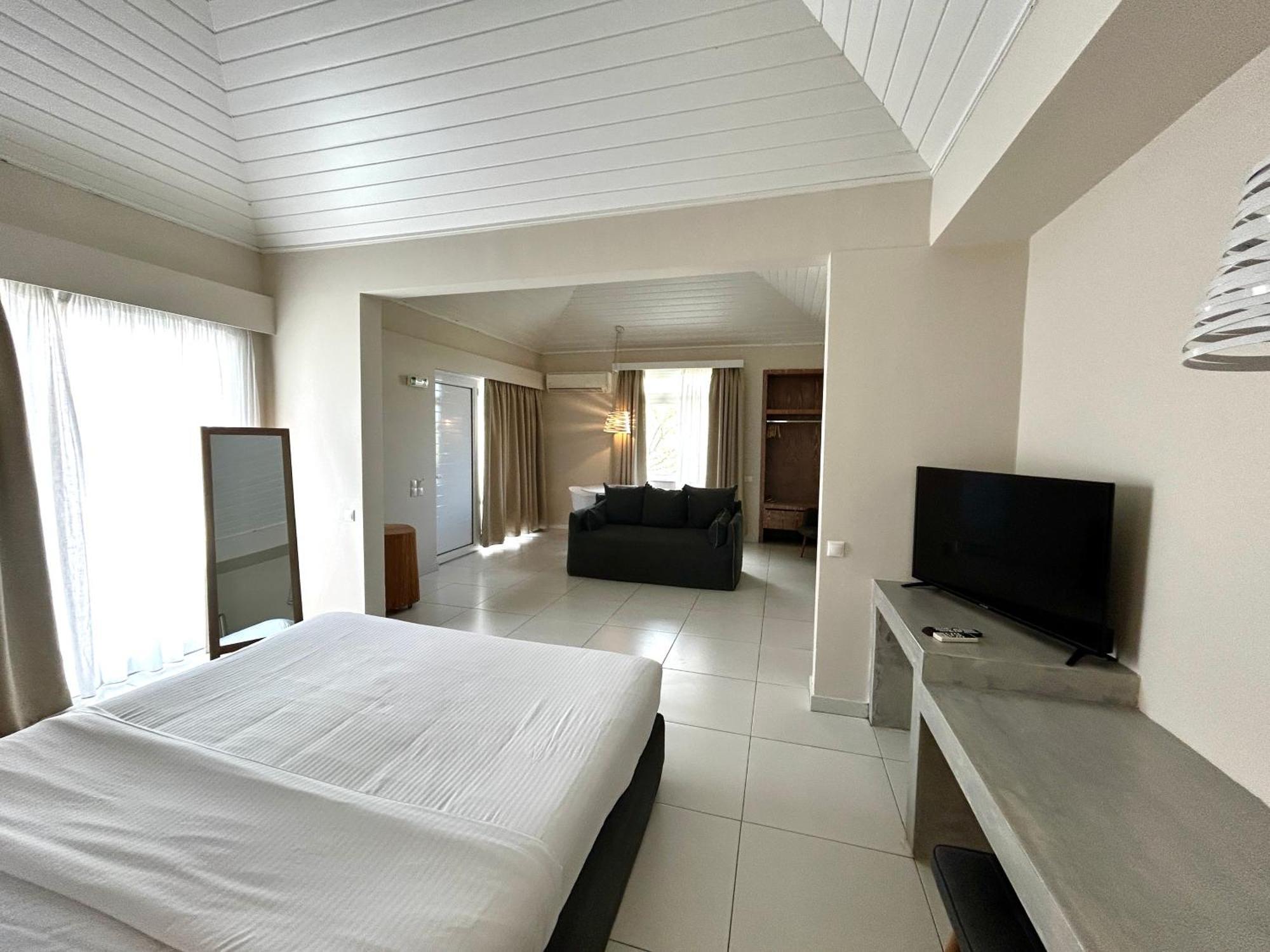 Aparthotel The Loriet 4*