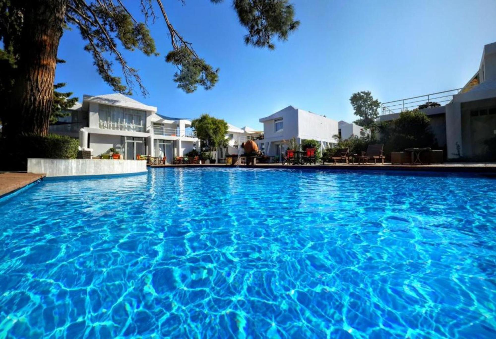 The Loriet Aparthotel 4*