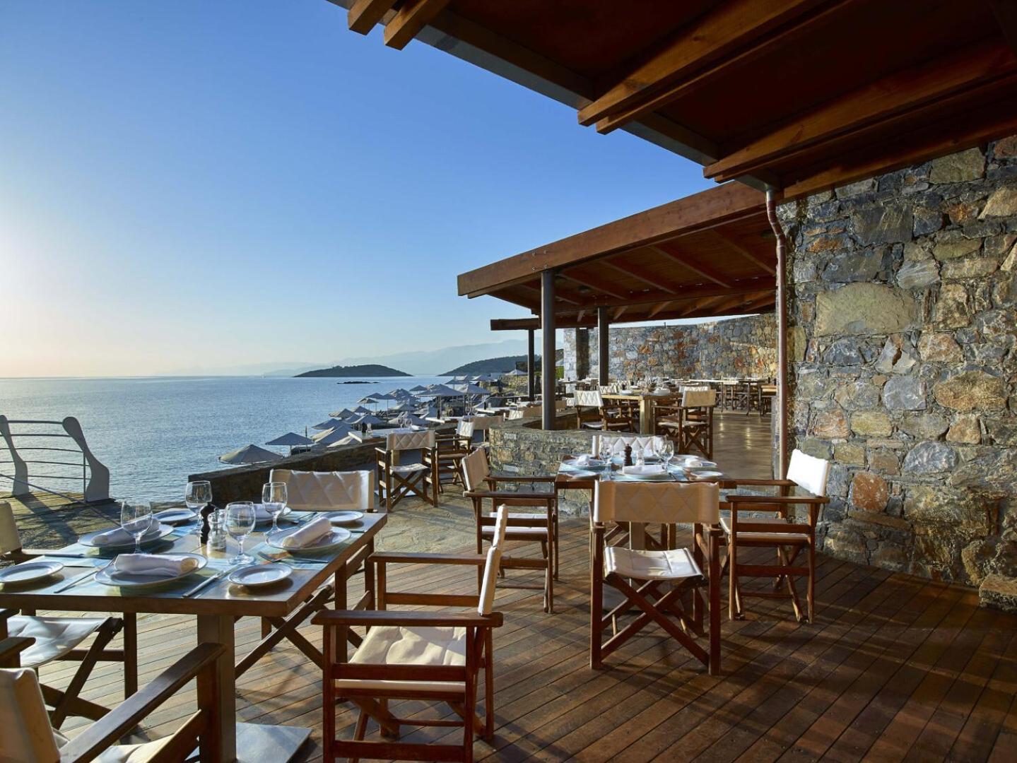 Thalassa Villa *