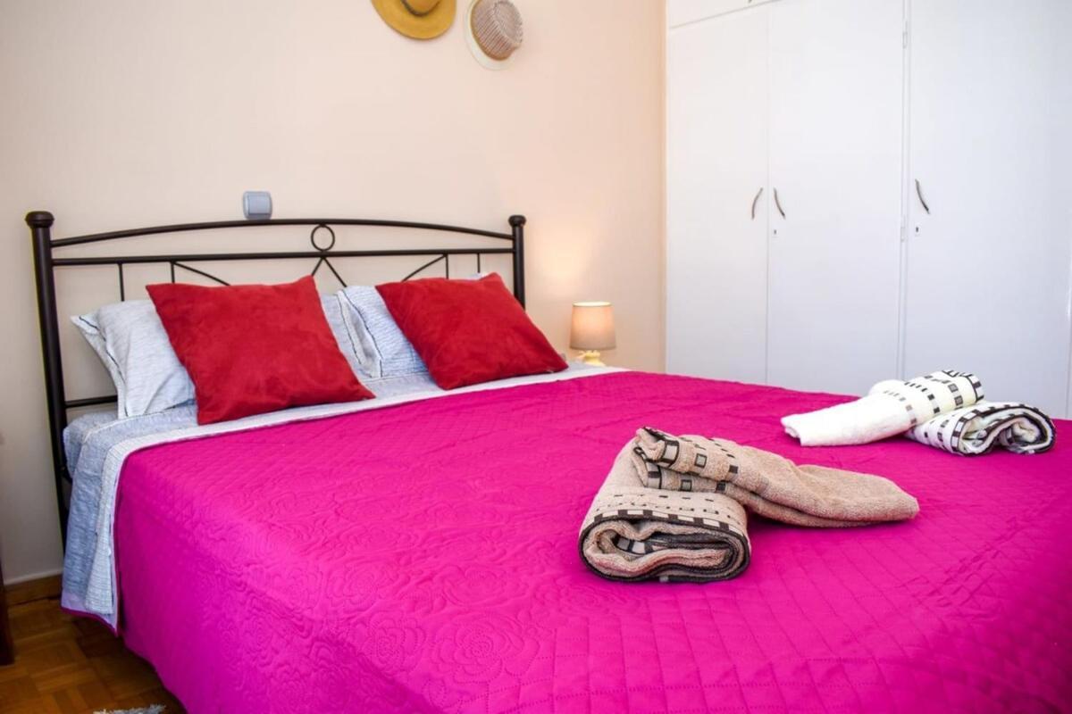 Cozy Flat On The Main Square, 10min To The Sea Holiday home Kalamata