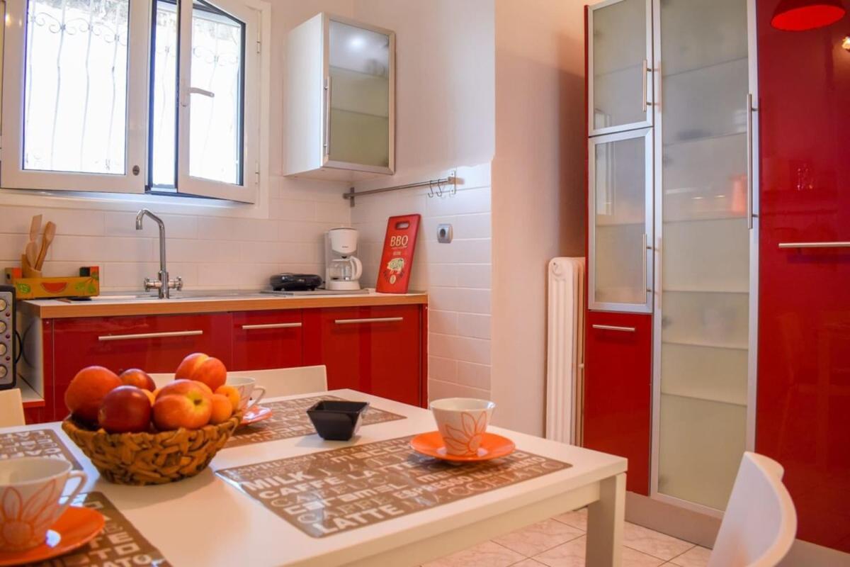 Holiday home Cozy Flat On The Main Square, 10min To The Sea Kalamata