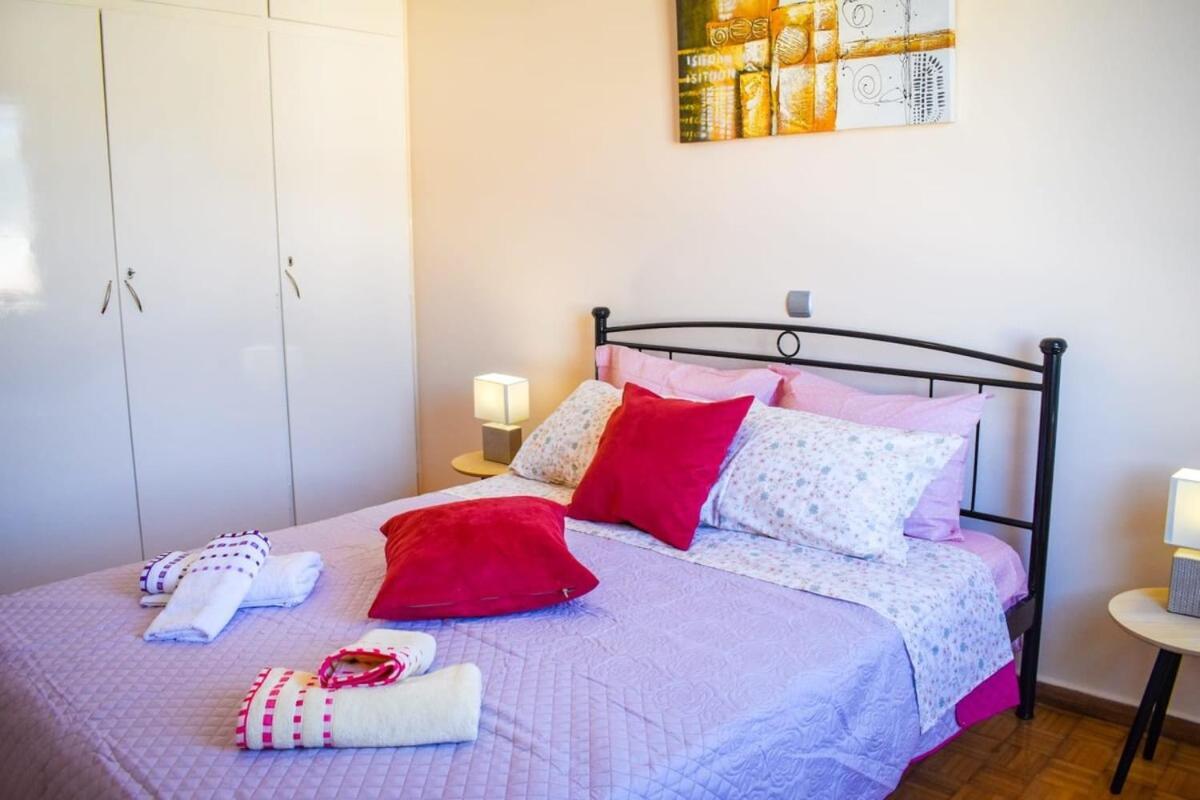 Cozy Flat On The Main Square, 10min To The Sea *