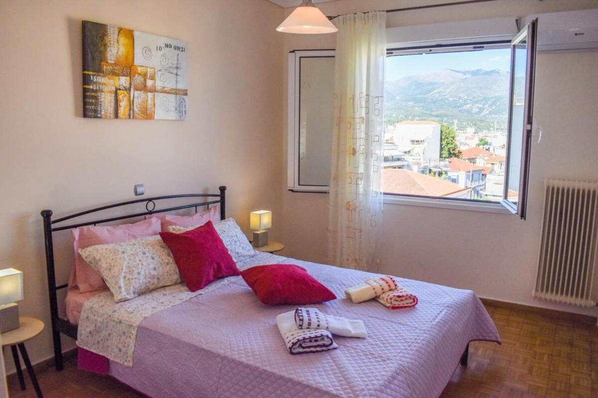 Cozy Flat On The Main Square, 10min To The Sea