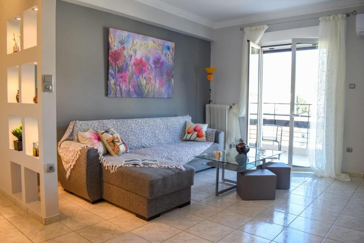 Cozy Flat On The Main Square, 10min To The Sea * Kalamata